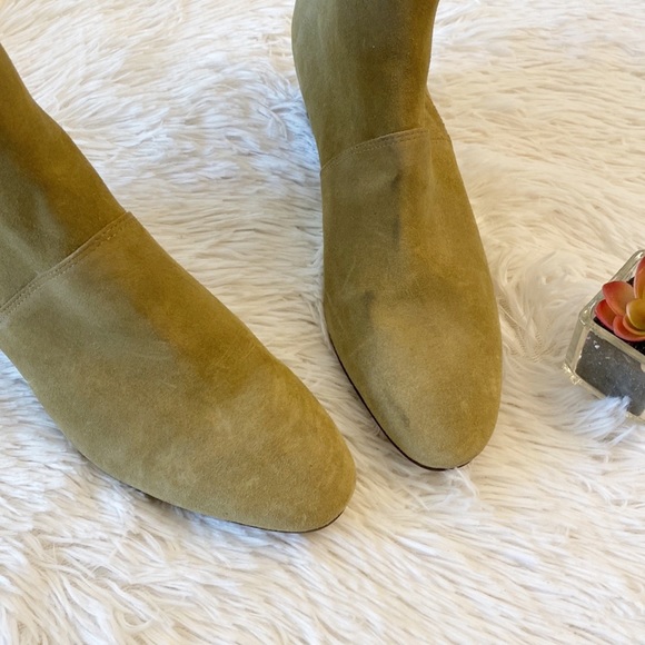 NEW Banana Republic | Lydia Green Suede Heel Ankle Bootie women’s 8.5 - Picture 8 of 8
